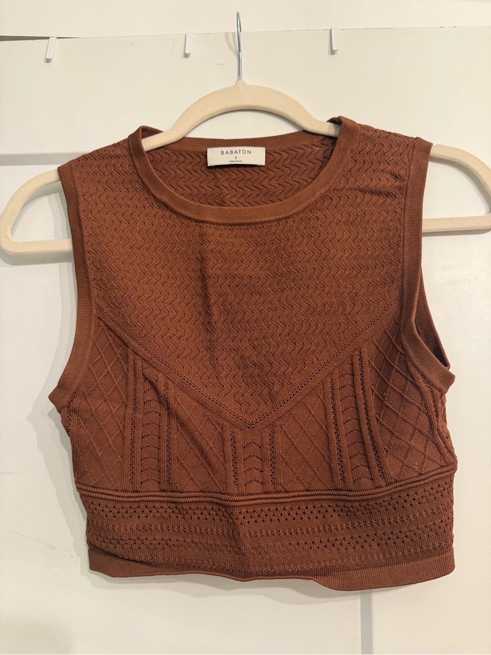 Aritzia Babaton Knit Crop Top